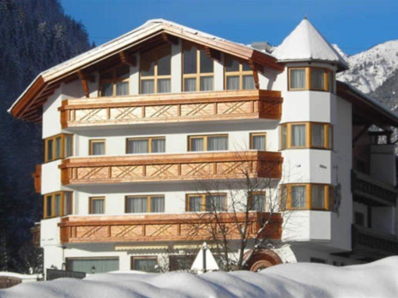 Hotel Troschana Flirsch Εξωτερικό φωτογραφία