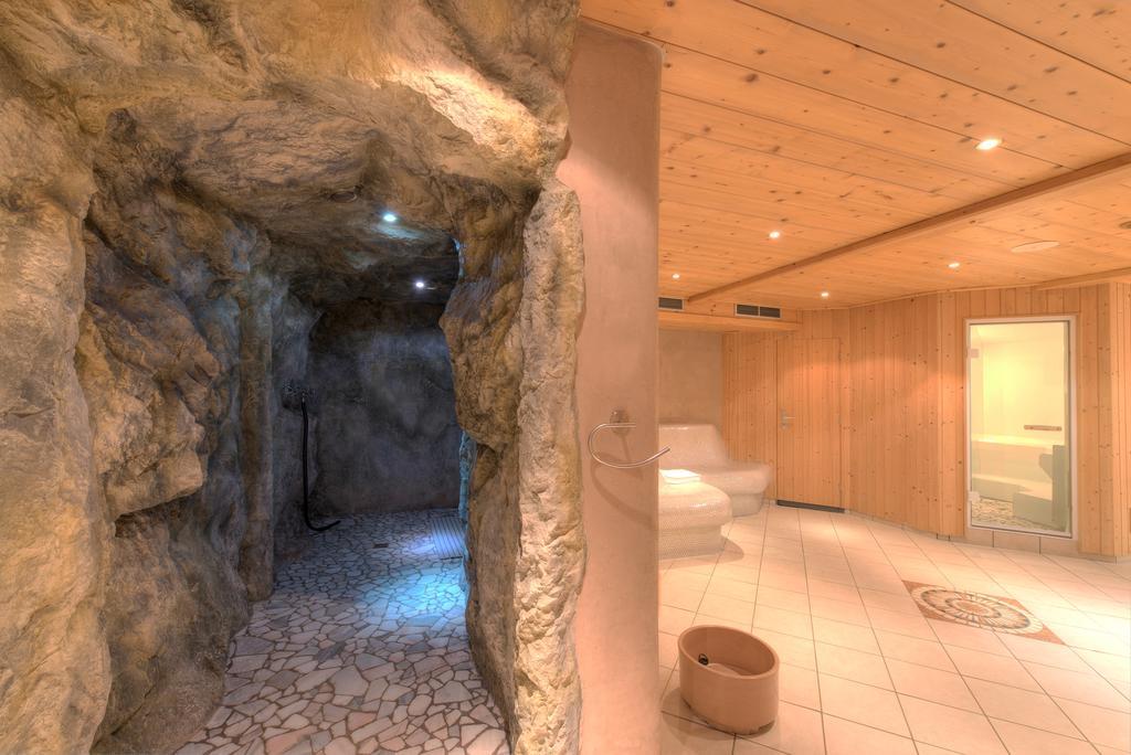 Hotel Troschana Flirsch Εξωτερικό φωτογραφία