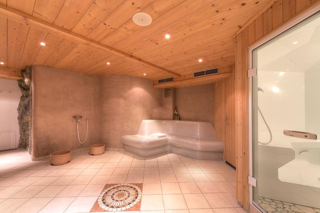 Hotel Troschana Flirsch Εξωτερικό φωτογραφία