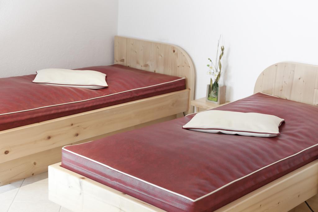 Hotel Troschana Flirsch Εξωτερικό φωτογραφία